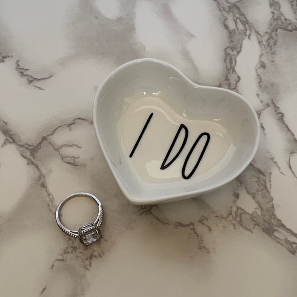 Heart “I Do” Wedding Engagement Ring Dish - Picture 1 of 4